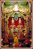A grand annakut before Bochasanwasi Shri Akshar Purushottam Maharaj