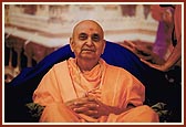 Swamishri during the assembly