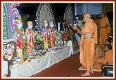 Swamishri performs murti-pratishtha rituals of Shri Akshar Purushottam Maharaj and deities for hari mandirs in Ugamedi and Nana Rajkot    