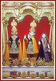 Shri Harikrishna Maharaj and Shri Radha Krishna Dev