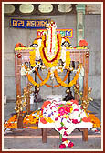Swamishri visited Shri Santram Mandir, Nadiad