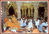A welcome assembly is held beneath the mandir dome&nbsp;
