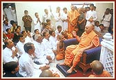 &nbsp;&nbsp;Swamishri talks about the glory of Shri Nilkanth Varni and satsang
