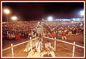 Huge satsang assembly