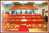 Annakut offered to Thakorji
