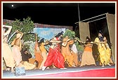 BAPS youths enact incidents from the life of Shri Nilkanth Varni 