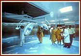 In the operation theatre (No. 3)