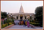 &nbsp;&nbsp;BAPS Shri Swaminarayan Mandir, Khedbrahma
