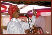 A tribal volunteer (devotee) describes how Swamishri's blessings and satsang have reformed them