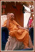 Swamishri blesses the tribal convention and showers his divine grace