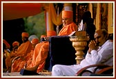 Swamishri during the assembly