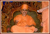 Swamishri in the welcome assembly