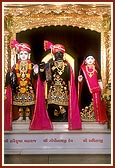 Shri Harikrishna Maharaj and Shri Gopinath Dev