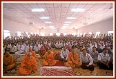 Devotees in the satsang assembly, Odhav
