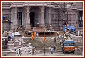 The murti being transported inside the monument