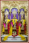 Bhagwan Swaminarayan, Aksharbrahma Gunatitanand Swami, Shri Gopalanand Swami