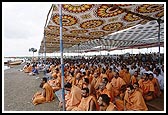 A grand festival on the banks of Shri Yagnapurush Sarovar on the outskirts of Sarangpur
