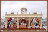 A decorative stage arranged in the middle of the Sarovar where Swamishri performs the mahapuja