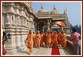 Swamishri in the mandir pradakshina
