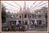 BAPS Swaminarayan Mandir, Atladra