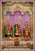 Shri Harikrishna Maharaj and Shri Radha Krishna Dev 