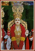 Shri Harikrishna Maharaj on Shri Hari Jayanti 