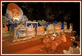Swamishri rocks Shri Harikrishna Maharaj