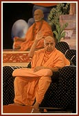 Swamishri conveys Jai Swaminarayan to all after his morning puja 