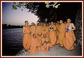 Swamishri with sadhus