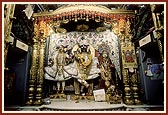 Shri Gopinathji and Shri Harikrishna Maharaj
