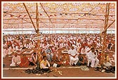 Nearly 2,000 devotees participate in the 'Aksharbrahma Vishvashanti Mahayagna’ having 200 kunds