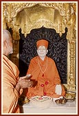 Brahmaswarup Shri Yogiji Maharaj 
