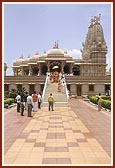 BAPS Shri Swaminarayan Mandir, Bharuch 
