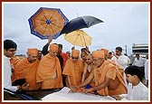 Swamishri studies plans of new land