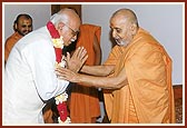 Leader of the Opposition, Shri Lalkrishna Advani, meets Swamishri