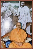 Swamishri's morning puja on Brahmaswarup Shri Shastriji Maharaj Smruti Din