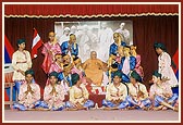 Swamishri with dance performers