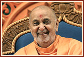 Swamishri in a jovial mood