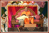 Balaks with Swamishri