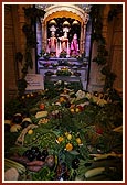 On Dev Uthi Ekadashi (Kartak sud 11) a variety of fresh vegetables (Shakotsav) is arranged before Thakorji 