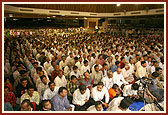 Devotees during the assembly