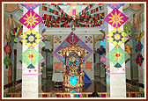 Bhagwan Swaminarayan (Abhishek murti) 