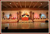 Swamishri performs murti-pratishtha for the BAPS hari mandirs of USA