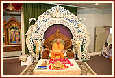 Swamishri's morning puja
