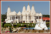 BAPS Shri Swaminarayan Mandir, Chicago