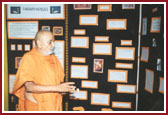 Swamishri viewing the exhibitions prepared by Kishores and Kishoris 