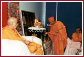 An educating Medico-Spiritual Conference was organized in New York on August 27, 2000. Over 100 doctors were enlightened by Swamishri and saints to include spiritual dimension in modern medicine 