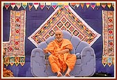Swamishri during the assembly